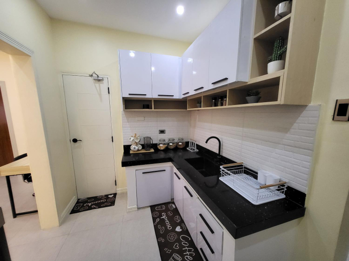 Others 5, Luxury 3BR Villa near SM Batangas City with Pool, Batangas City