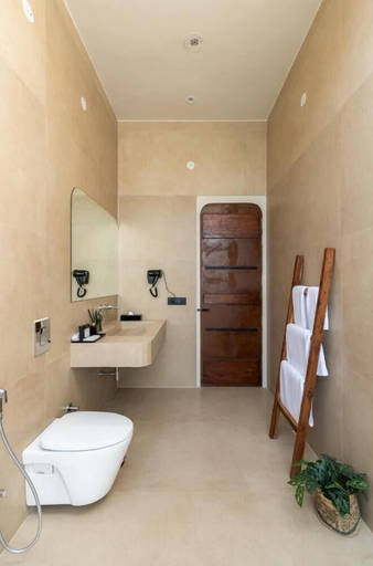 Bathroom 4, La Vida Retreat, Jaipur
