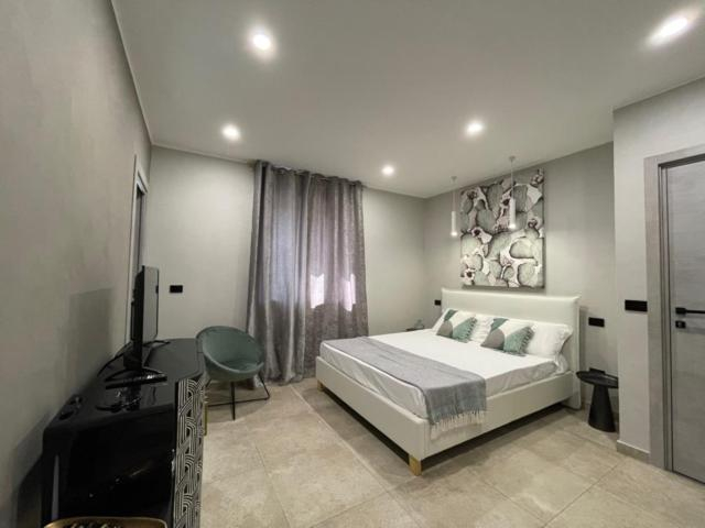 Others 5, Opuntia rooms, Messina