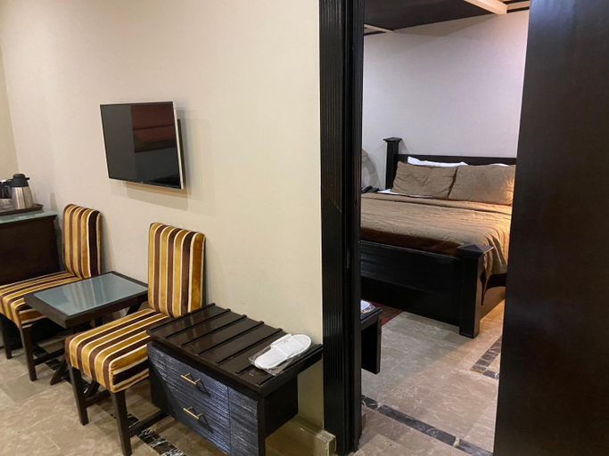 Bedroom, City Centre Suites, Multan