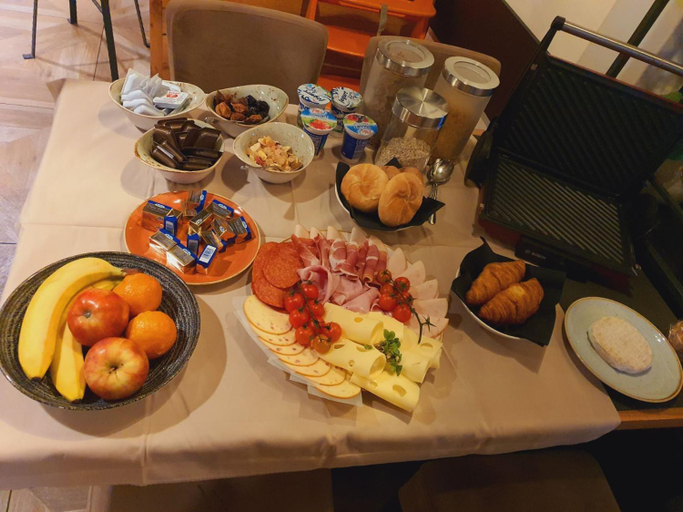 Food & Drinks 2, Rooms Bolero Naklo, Naklo