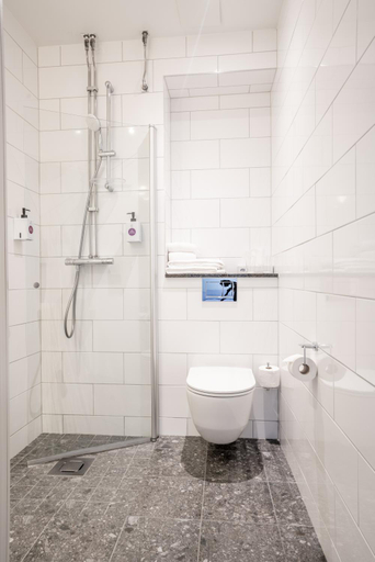 Bathroom 4, Quality Hotel Park Sodertalje City, Södertälje