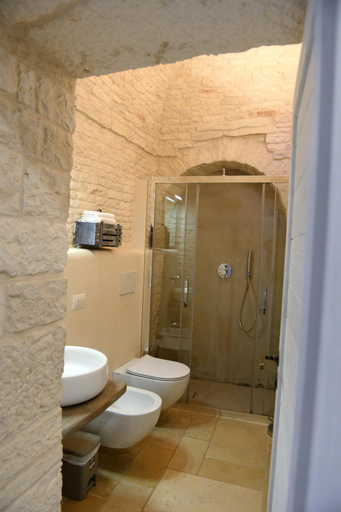 Others 3, Trullo A Casedd, Bari