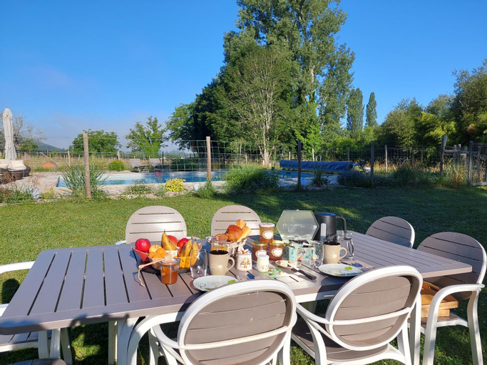 Food & Drinks 3, Ferme des Petites Oreilles 4 etoiles, Dordogne