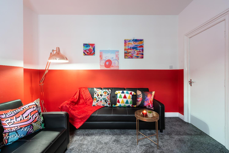 Others 5, Jesouth Spacious 5-Bed 9 Beds Central Contractors & Leisure, Kingston upon Hull