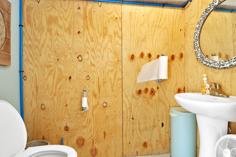 Bathroom 3, Waterside Retreat, Bay