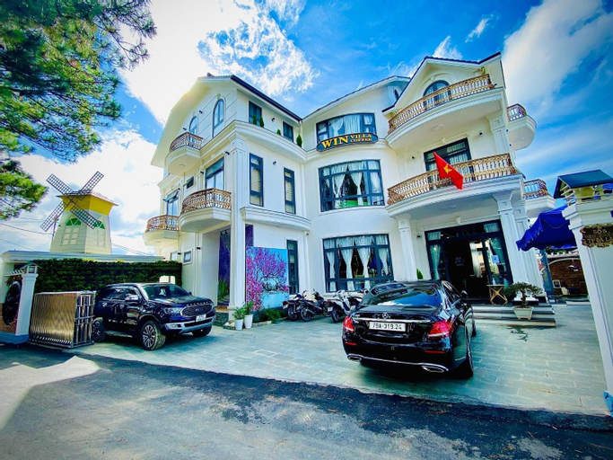 Exterior 10