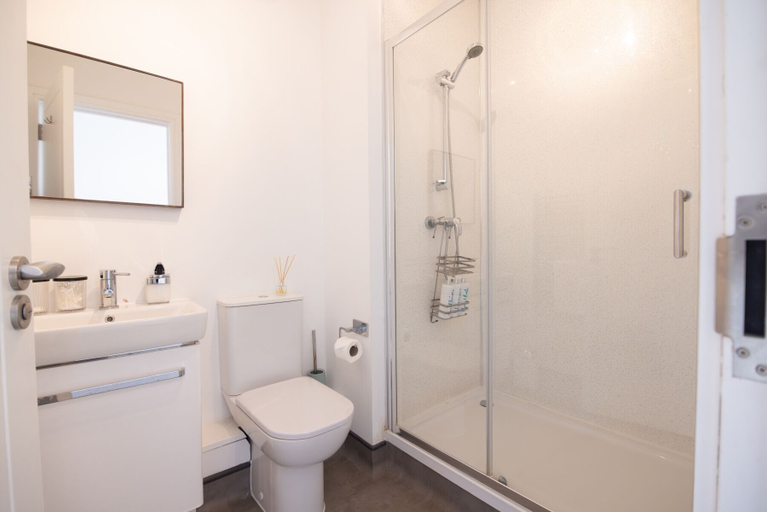 Bathroom 3, No. 45, York