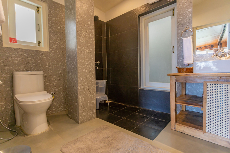 Bathroom 3, Seclude Shimla Taraview, Shimla