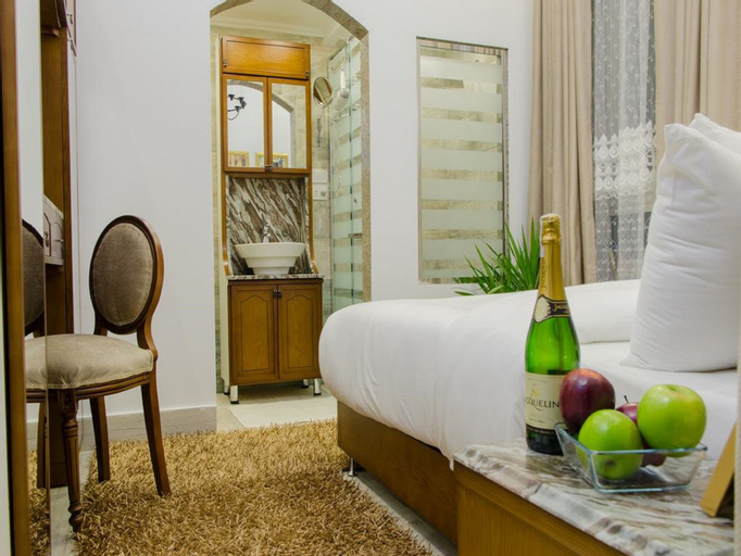 Paris Hotel, Qasr an-Nil