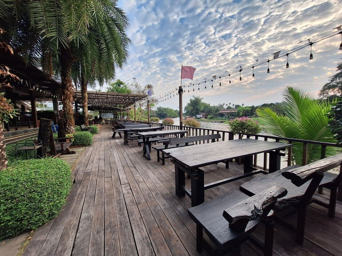 Food & Drinks 3, Evergreenresort, Makham