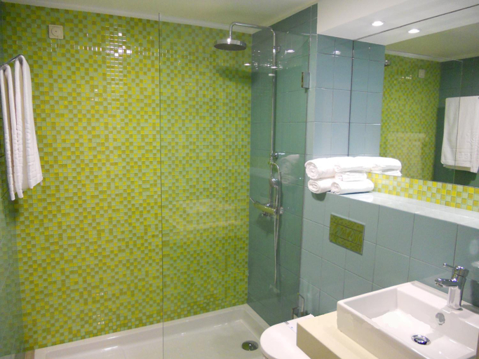 Bathroom 4, INATEL Porto Santo, Porto Santo
