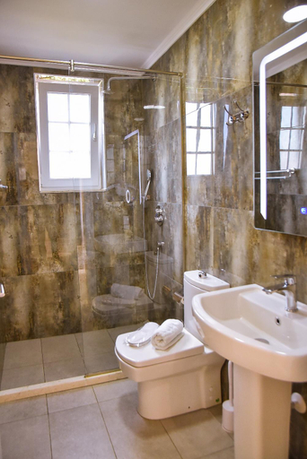 Bathroom 2, Airport Garden Hotel, Tirana