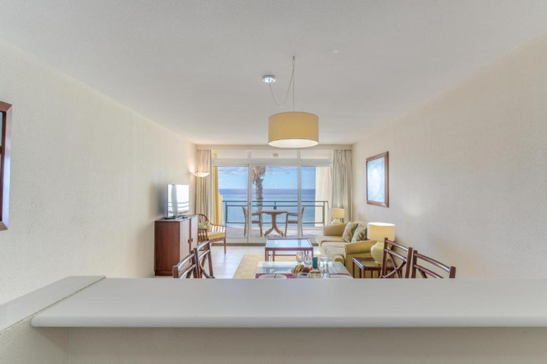 5, Tranquil Beachside Stay - Atlantic Gardens Beach, Funchal