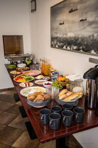 Food & Drinks 4, Penzion Avionika, Chomutov
