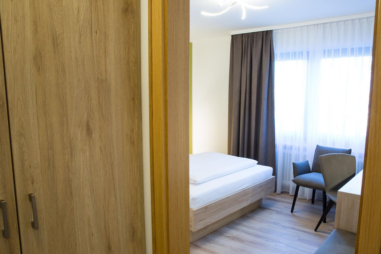 5, Gastehaus Hotel Wilms, Köln