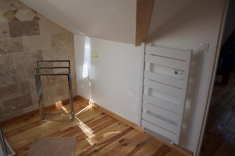 2, SOUKAVATi TOUSBHITA AKANISHTA KEAJRA, Savoie