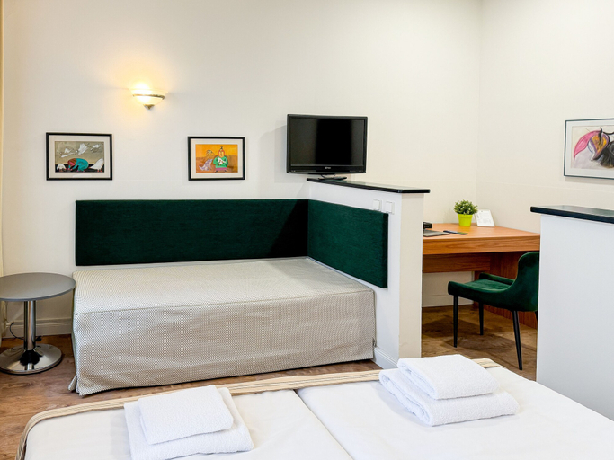 Bedroom 3, Hotel Mala Strana, Praha 1