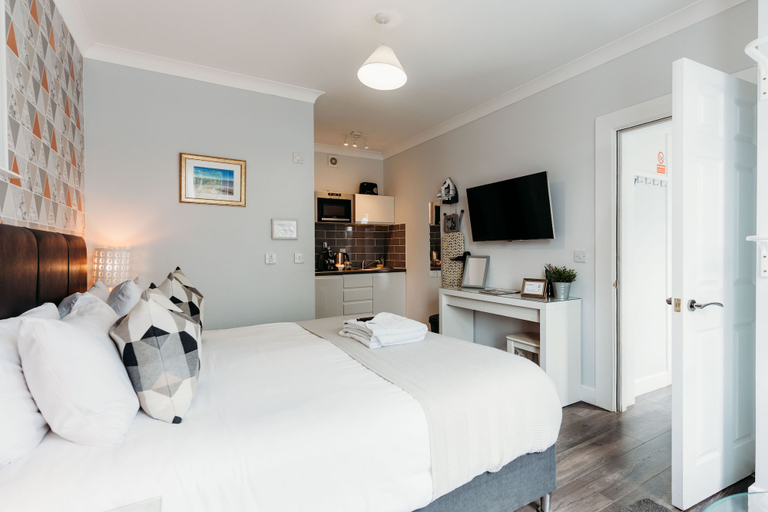 Bedroom 3, Sweet Suites Lytham St Annes, Lancashire