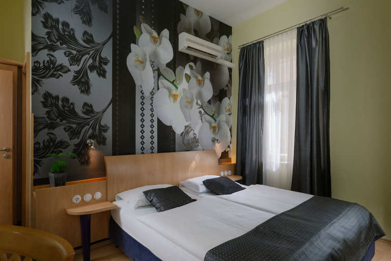 Bedroom 3, Hotel Scaletta, Pula