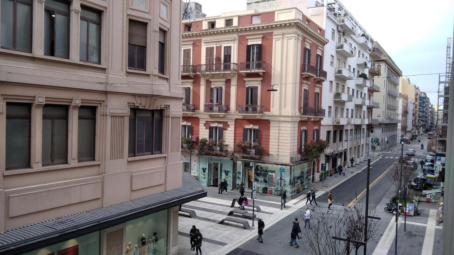 Others 4, Piccinni house, Bari