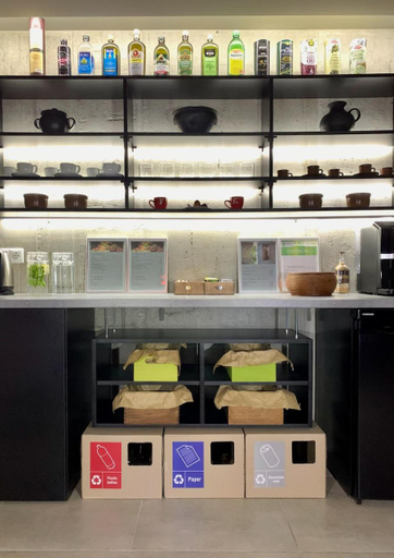 Food & Drinks 5, Cubby Hotel, L'vivs'ka