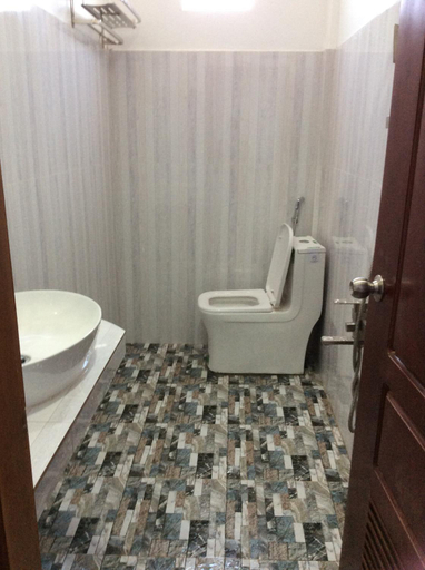 Bathroom 3, Realkhom Homestay, Siem Reap