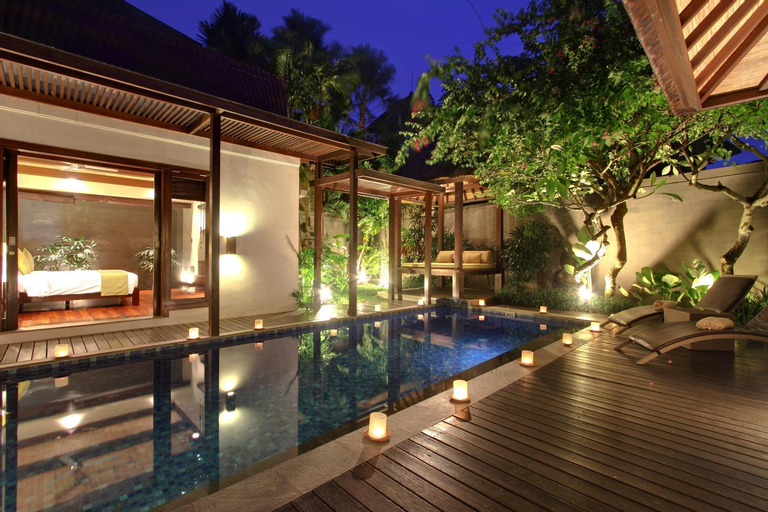 Swimming Pool 4