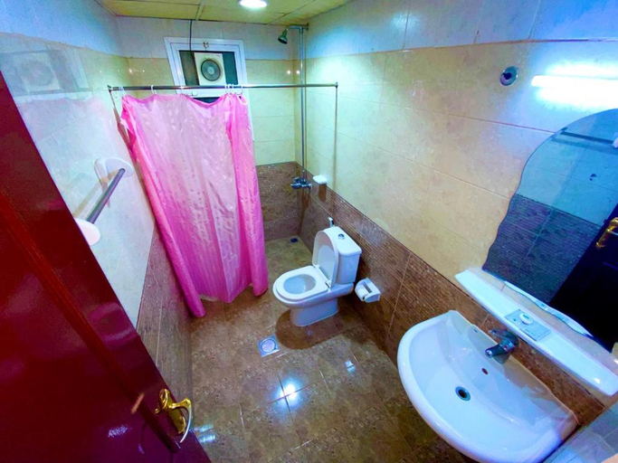 Bathroom 5, Savoy Inn Hotel, Seeb