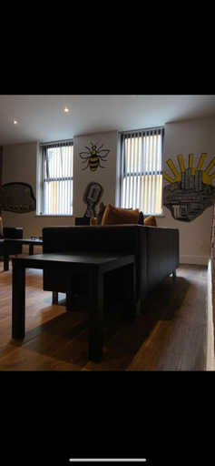 Guestroom, Spacious Shude Hill Apartment With Balcony, Manchester
