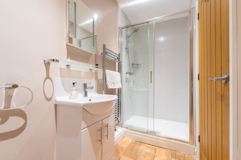 Bathroom 4, Sugarbeat Eating House, Norfolk
