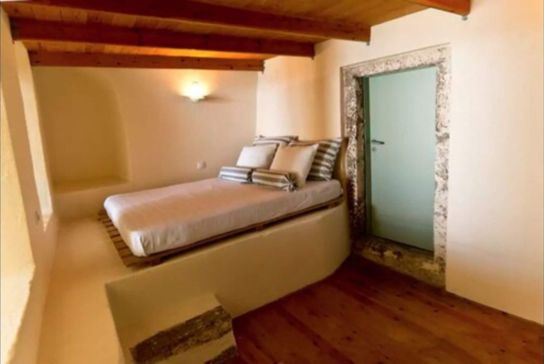 Bedroom 2, Hanging at the top of the world, South Aegean