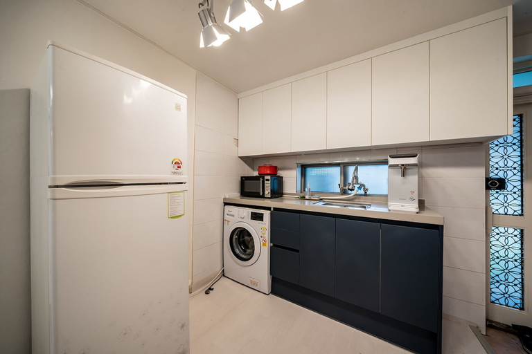 Others 4, YAB Guesthouse - Female Only, Mapo