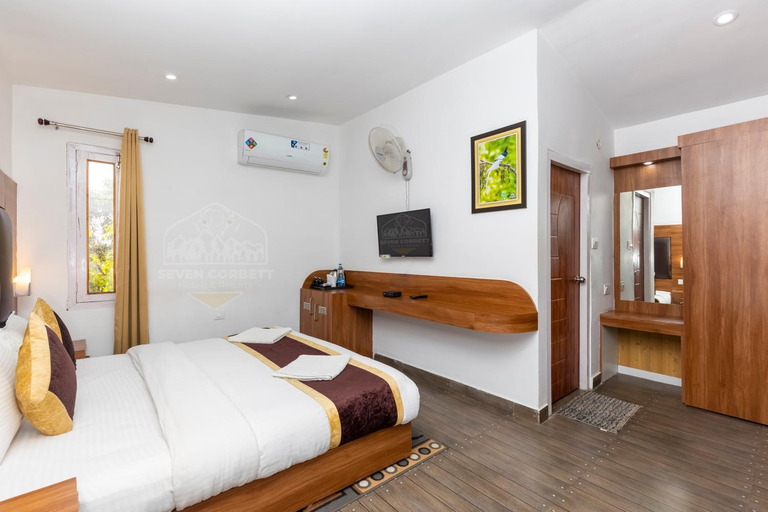 Bedroom 2, Seven Corbett, Nainital