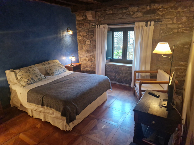 Bedroom 4, Hotel La Casona de Barrio, Cantabria
