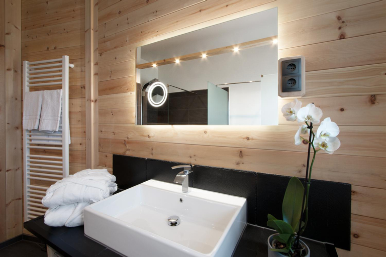 Bathroom 6