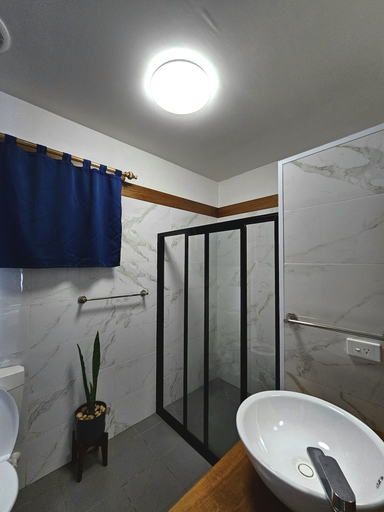 Bathroom 3, Sanalae Apartments, Vavaea