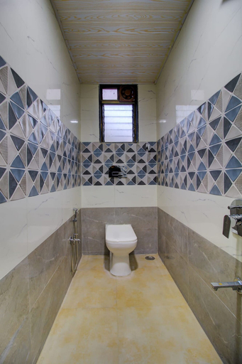 Bathroom 3, Hotel Sai Bansi Residency, MIDC Industrial Area, Turbhe, Navi Mumbai, Thane