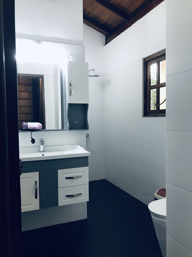 Bathroom 4, Ravan Tangalle, Tangalle
