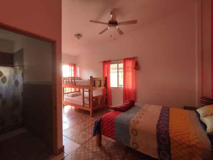 Others 3, Rainforest Lodge del Rio, Portobelo