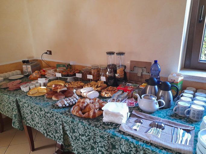Others 5, Agriturismo la stragola, Enna