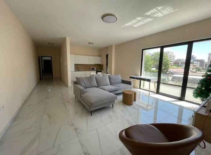 Others 4, Vollga Apartment 9, Durrësit