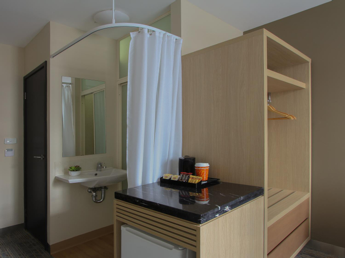 Bathroom 5