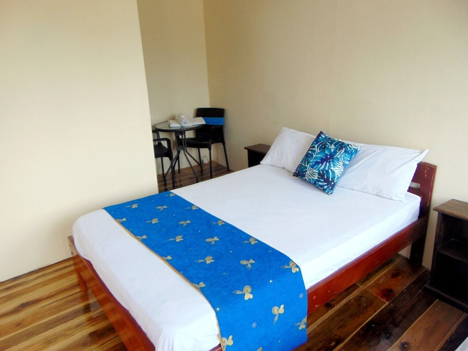 Others 4, MIRAMAR LODGE, Pedernales