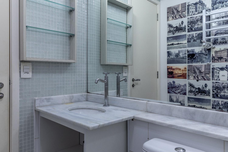 Bathroom 2, Akile Studio Avanhandava, São Paulo