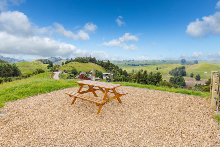 Others 3, Nadarra Hideaway, Otorohanga
