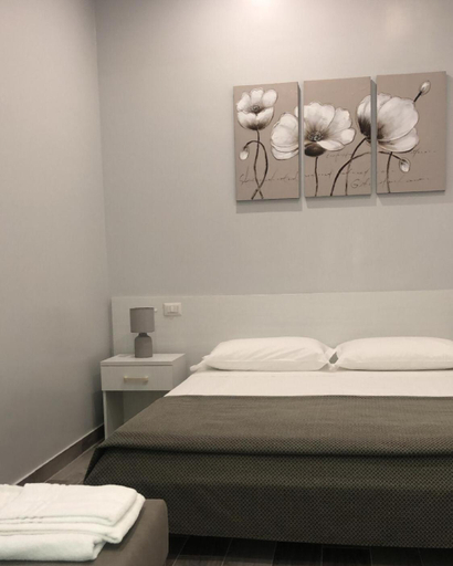 Others 2, B&B Vittorio Emanuele, Crotone