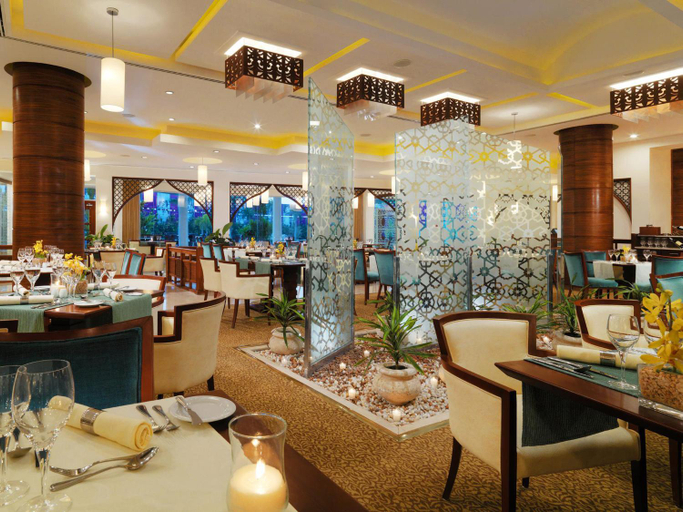 Food & Drinks 5, Sheraton Dreamland Hotel and Conference Center, Unorganized in Al Jizah
