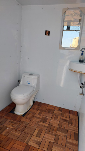 Bathroom 2, sandglass camp, Biddiya