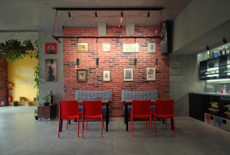 Food & Drinks 4, Cubby Hotel, L'vivs'ka